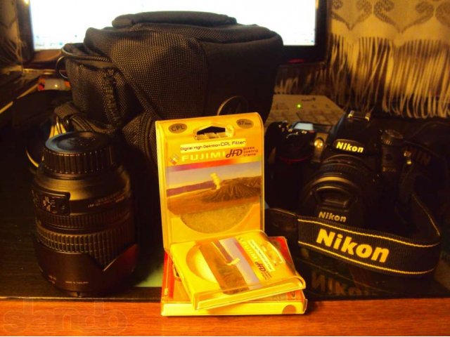 Nikon D7000 Nikkor 18-105mm, фильтры, сумка, флэшка в городе Москва, фото 2, Профессиональное фото и видеооборудование