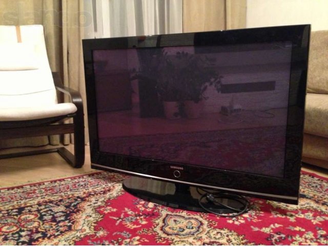 Куплю на авито жк телевизор. Телевизор самсунг 106 см. Плазменный телевизор самсунг 42. Телевизор Yasin 42 дюйма. Samsung 42 дюйма.