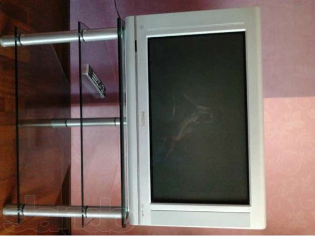 Телевизор с подставкой в городе Туапсе, фото 1, Телевизоры, плазменные панели, проекторы