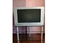 Телевизор с подставкой в городе Туапсе, фото 2, стоимость: 15 000 руб.