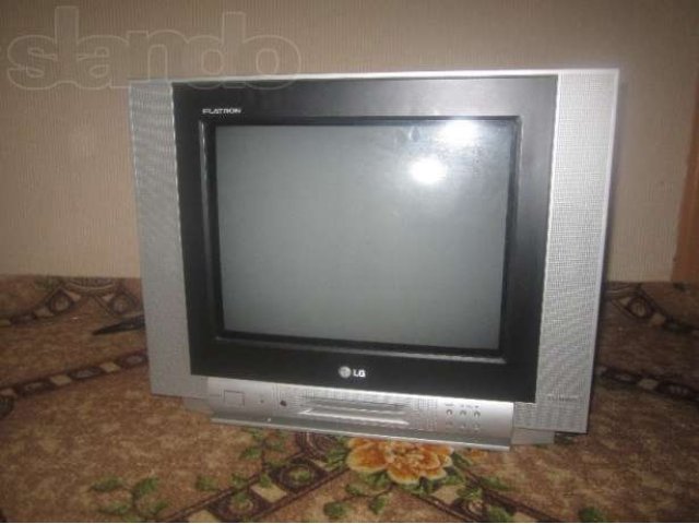 Телевизор в городе Комсомольск-на-Амуре, фото 1, стоимость: 2 000 руб.