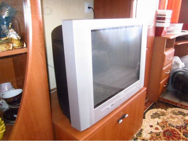 Купить телевизор на авито новосибирск. Телевизор 122 см б/у. Телевизор б б к,. JMC 70 диагональ телевизор ламповый. Бэушные телевизоры в Оренбурге.
