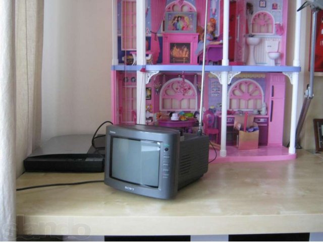 Продам телевизор Sony Trinitron в хорошем состоянии. Диагональ 21 см. в городе Хабаровск, фото 2, стоимость: 1 200 руб.