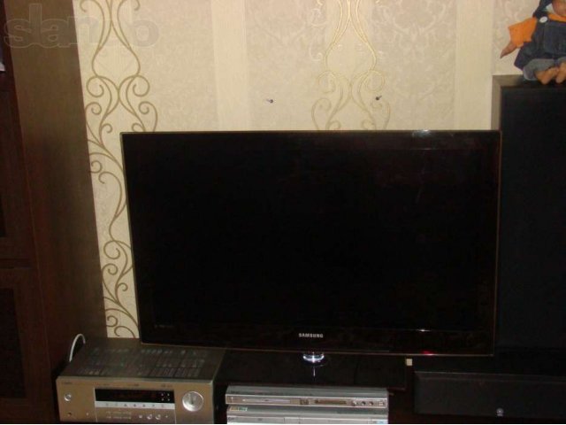 телевизор с диагональю 1 м с неработающей матрицей Самсунг ue40b6000vw в городе Рязань, фото 1, стоимость: 4 000 руб.