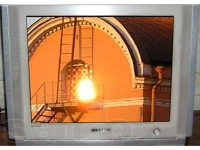 Телевизор Samsung 62 см 100гц + DVD Hyundai 5.1CH аудио в городе Санкт-Петербург, фото 1, Телевизоры, плазменные панели, проекторы