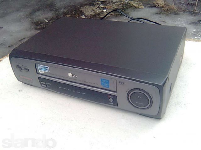 видео магнитофон с ПДУ в городе Бийск, фото 1, стоимость: 500 руб.