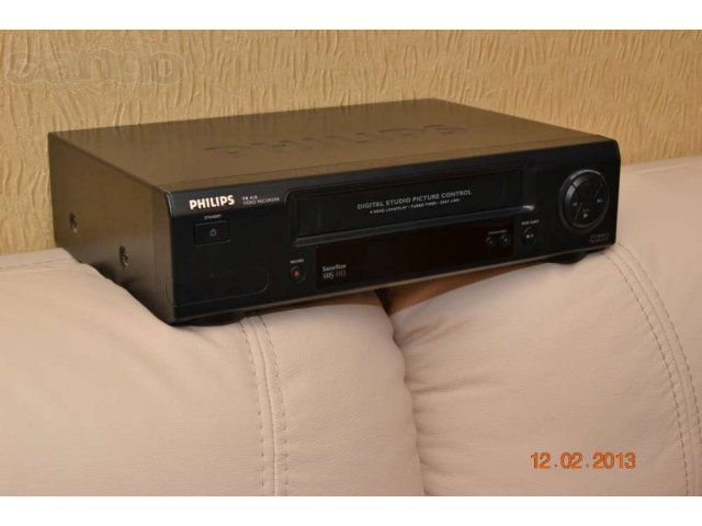 Видеомагнитофон  Philips VR410 в городе Новосибирск, фото 1, стоимость: 800 руб.