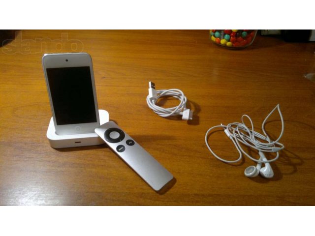 Apple iPod touch 4 64GB идеал + Докстанция + 2 чех в городе Тула, фото 1, MP3 плееры