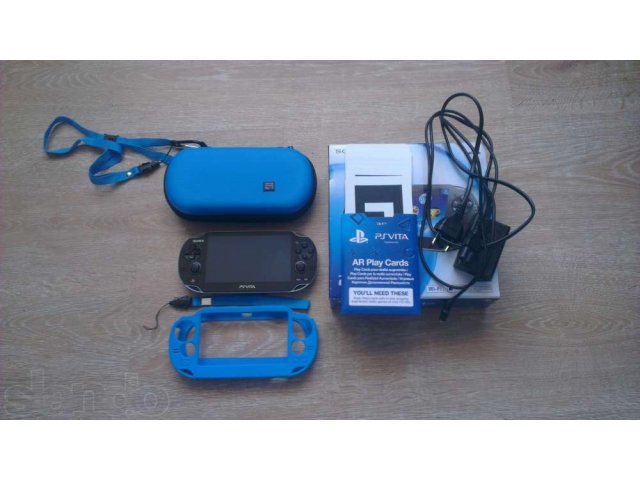 PS vita WiFi + Чехол + Vita Memory card 16gb в городе Псков, фото 3, Псковская область