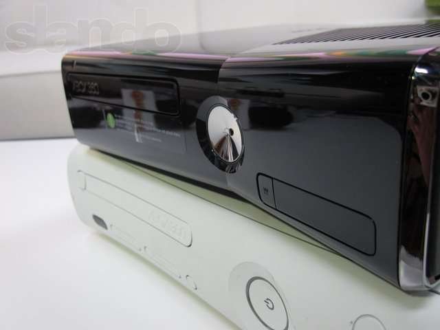 Продам Xbox 360 slim 250 gb в городе Новый Уренгой, фото 1, стоимость: 10 000 руб.