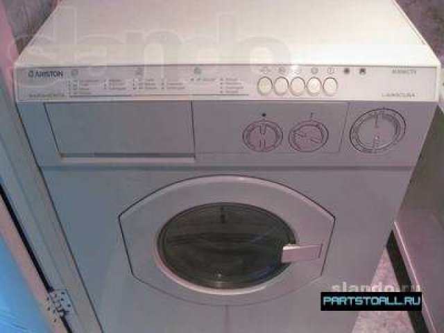 Продам стиральную машину Ariston в городе Сургут, фото 1, стоимость: 5 000 руб.