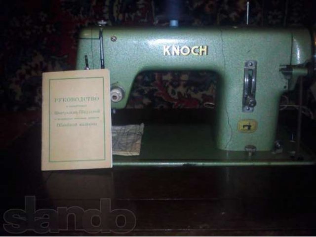 Швейная машинка в тумбе в городе Москва, фото 2, Швейные машины