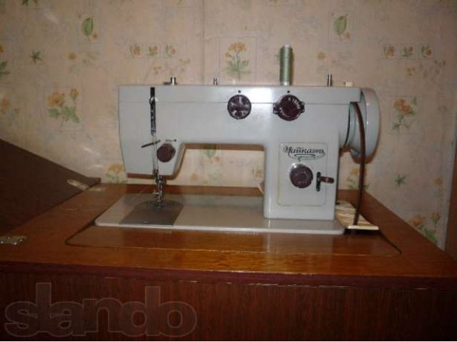 Швейная машина Чайка-143 в городе Кострома, фото 1, стоимость: 2 000 руб.