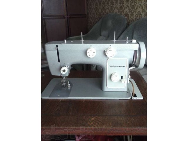 продаю швейную машину Чайка в городе Саратов, фото 1, Швейные машины