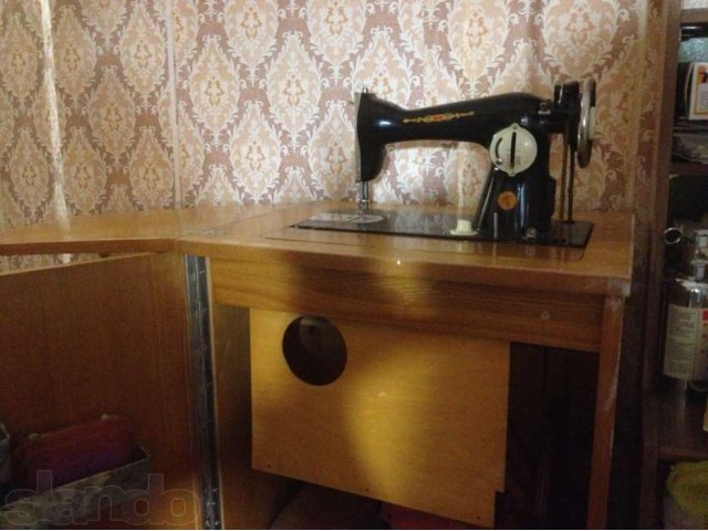Продам швейную машину в городе Ижевск, фото 1, стоимость: 1 000 руб.