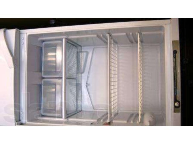 Продам холодильник индезит, двухкамерный в городе Находка, фото 2, Приморский край