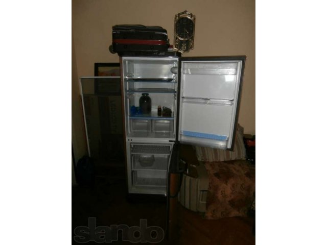 Холодильник-морозильник Indesit C132G в городе Нальчик, фото 2, Кабардино-Балкария