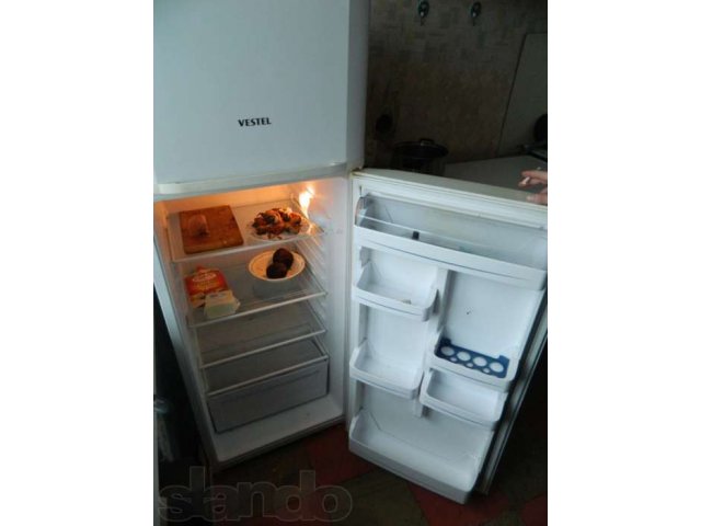 Продам холодильник vestel с верхней морозильной камерой в городе Полярные Зори, фото 1, стоимость: 4 000 руб.