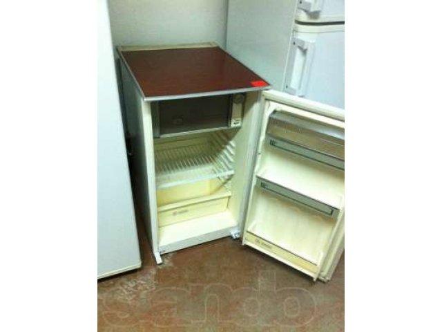 Авито холодильник маленький б. Маленький холодильник “Саратов-2м” КХШ-85. Бэушные холодильники маленькие. Бэушный холодильник маленький. Мини холодильник беусный.