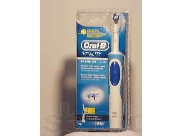 Электрическая зубная щётка BRAUN ORAL-B в городе Санкт-Петербург, фото 1, стоимость: 1 200 руб.