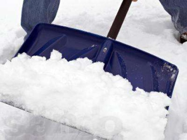 Расчищаю снег во дворе - чистые тропинки на вашем участке в городе Белгород, фото 1, стоимость: 0 руб.