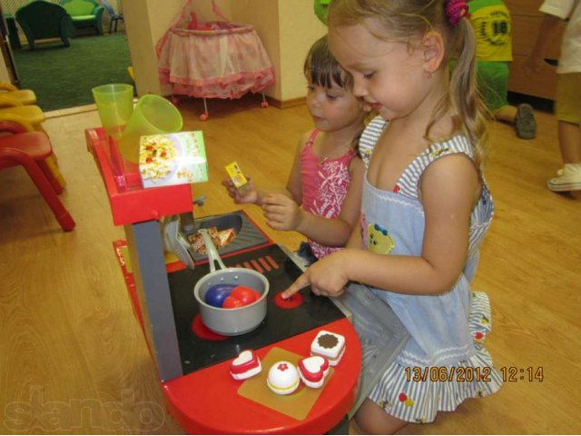 Вы так давно не оставались вдвоём ? Мы присмотрим за вашим ребёнком ! в городе Краснодар, фото 1, Няни, сиделки