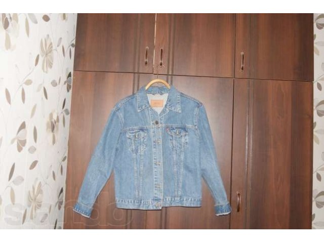 Продам джинсовую куртку в городе Воронеж, фото 1, стоимость: 1 500 руб.