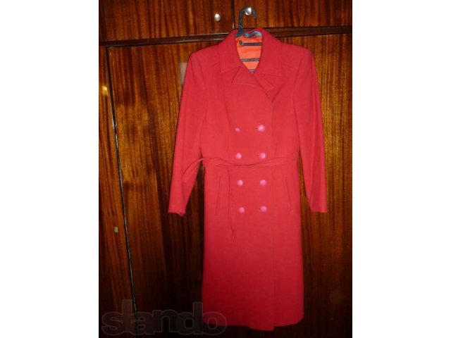 Нов. красное пальто, размер 44-46 в городе Казань, фото 1, стоимость: 1 900 руб.