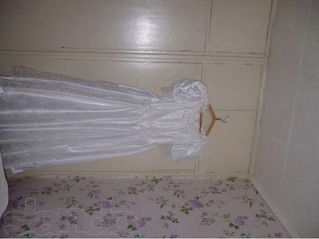 Продам свадебное платье в городе Электросталь, фото 1, стоимость: 1 000 руб.
