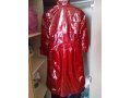 Яркий красный кожаный плащ под лак размер 42(xs) в городе Томск, фото 3, Женская одежда