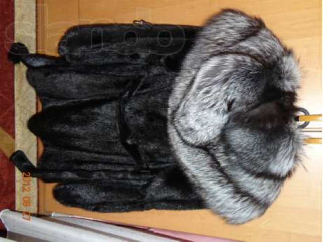 Продается новая черная норковая шуба с чернобурковым капюшоном в городе Сургут, фото 3, Ханты-Мансийский автономный округ