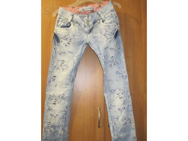 Стильные летние джинсы в городе Киров, фото 1, стоимость: 2 500 руб.