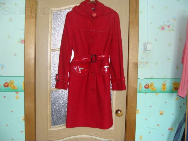 продам пальто драповое в городе Уссурийск, фото 1, стоимость: 2 500 руб.