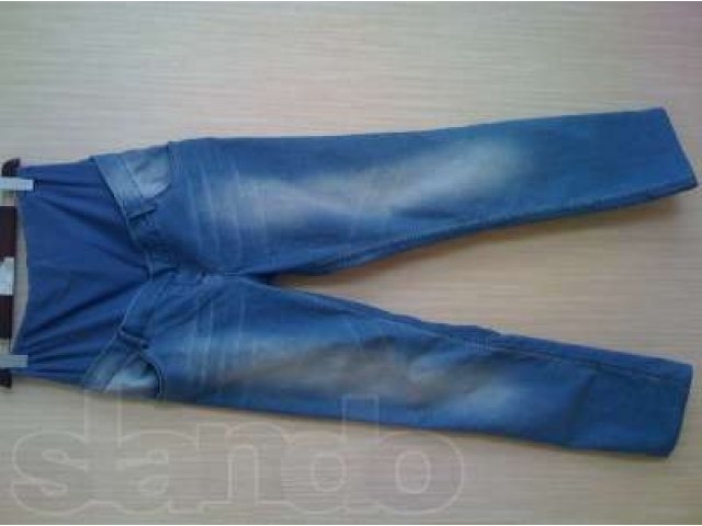 Продам джинсы сине-голубые р-р 46-48 в городе Хабаровск, фото 1, Одежда для беременных