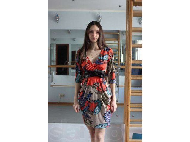 Продам универсальное и очень красивое платье в городе Москва, фото 2, стоимость: 1 000 руб.