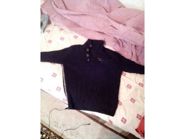 Продам свитер в городе Саратов, фото 1, стоимость: 400 руб.