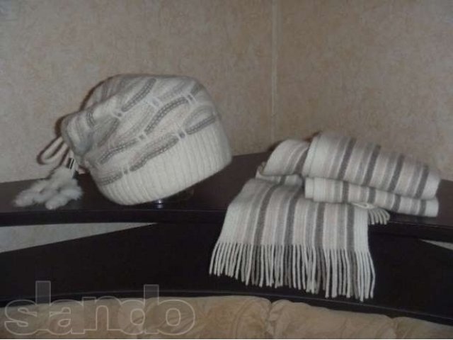 Продам зимнюю женскую шапку из натурального меха, наборы (шапка+шарф) в городе Соликамск, фото 1, Пермский край