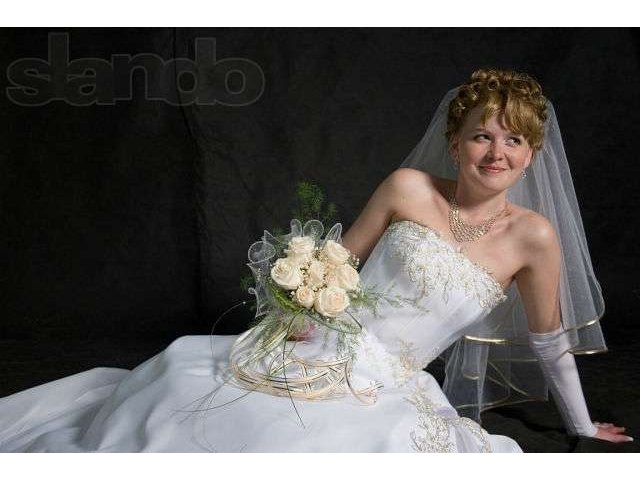 Свадебное платье в городе Воронеж, фото 1, стоимость: 4 000 руб.