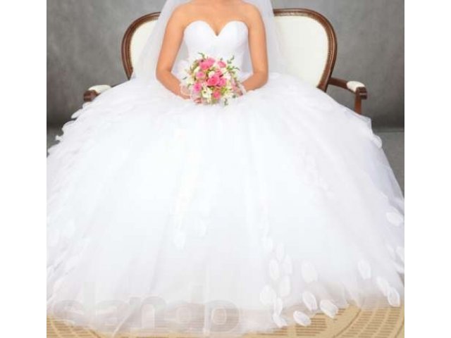 Свадебное платье в городе Чебоксары, фото 1, Свадебные аксессуары