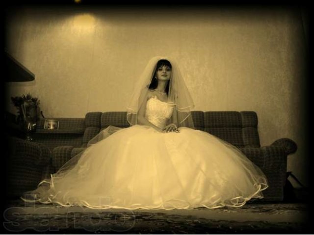 Продам свадебное платье в городе Воронеж, фото 1, Свадебные аксессуары