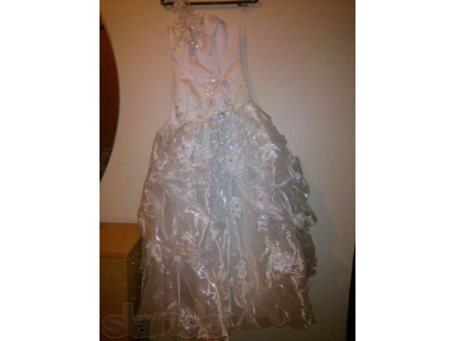 Свадебное платье в городе Заречный, фото 1, стоимость: 9 000 руб.