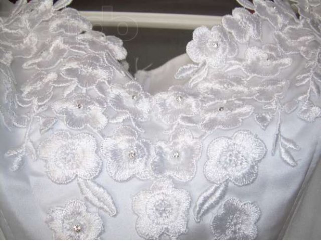 свадебное платье в городе Тольятти, фото 4, стоимость: 2 500 руб.