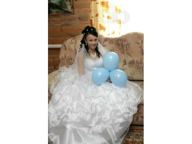 Срочно продам красивое свадебное платье в городе Йошкар-Ола, фото 1, Свадебные платья