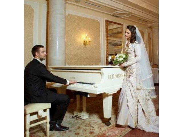 Дизайнерское свадебное платье цвет хамелеон в городе Москва, фото 5, стоимость: 40 000 руб.