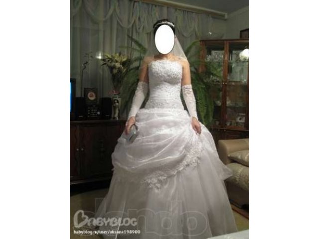 Продается красивое свадебное платье (бальный вариант) в городе Домодедово, фото 1, Свадебные платья