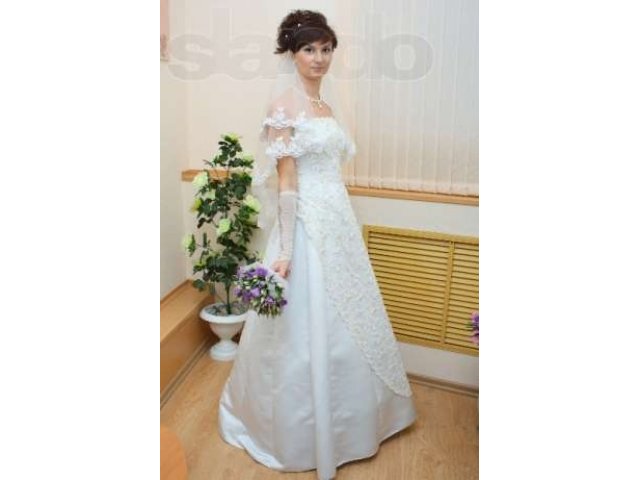 Продам свадебное платье в городе Мурманск, фото 1, стоимость: 10 000 руб.