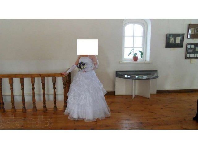 Продам красивое свадебное платье в отличном состоянии 42-46р. в городе Кузнецк, фото 1, Свадебные платья