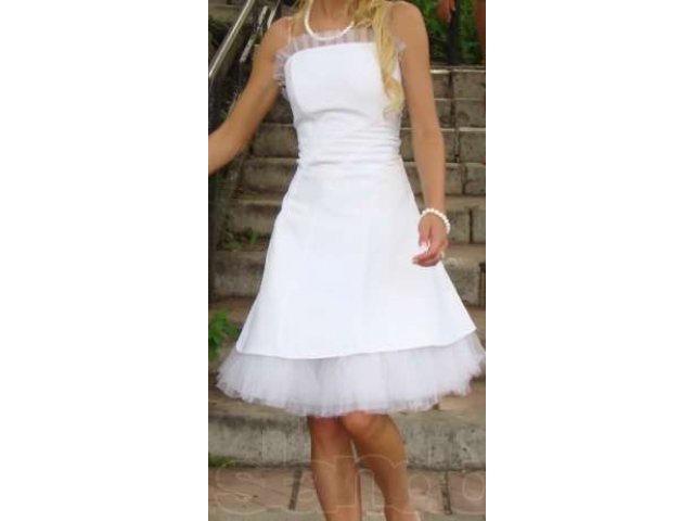 Свадебное платье в городе Брянск, фото 1, стоимость: 4 000 руб.