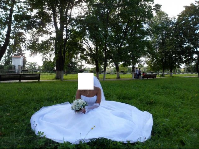 Продам белоснежное свадебное платье со шлейфом в городе Кингисепп, фото 6, Свадебные платья