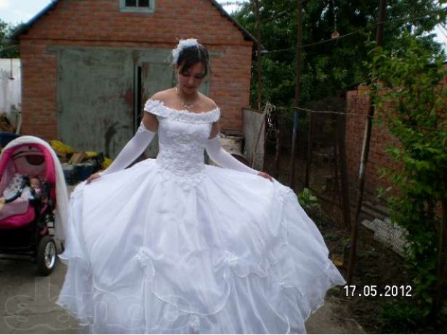 Свадебное платье в городе Тихорецк, фото 1, Свадебные платья